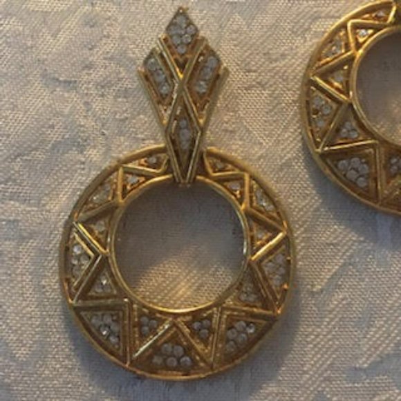 Large Round Vintage Golden Earrings with rhinestones sparkling geometric design - Picture 5 of 5